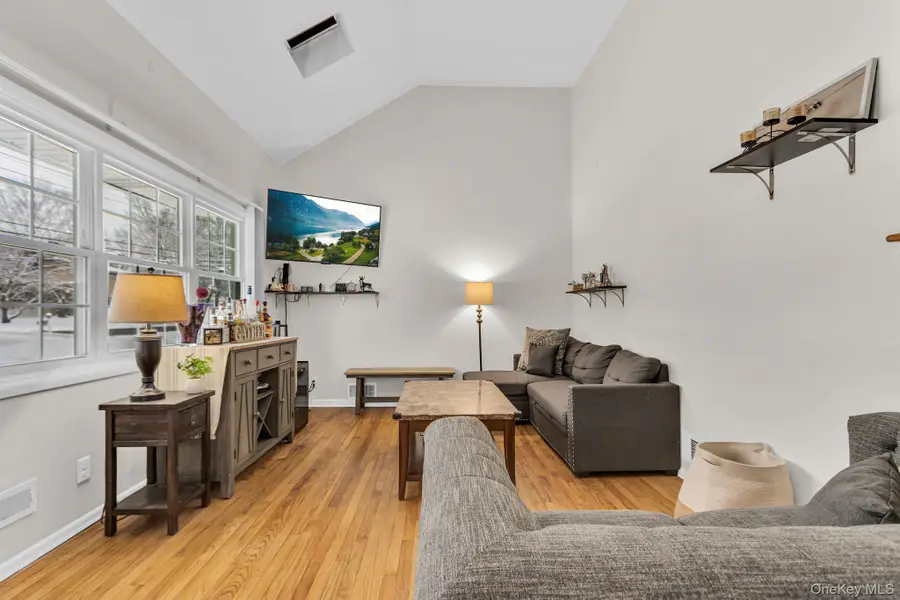 963 Fox Meadow Road, Yorktown Heights, NY 10598 - Image #3