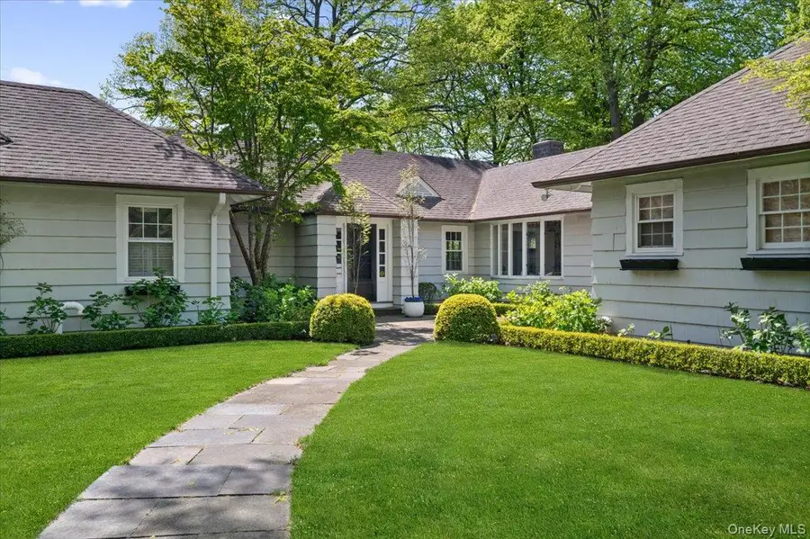100 Ocean Avenue, Lawrence, NY 11559 - #2
