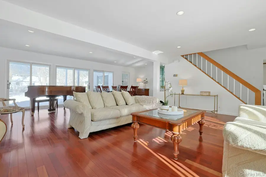 32 Lambert Lane, New Rochelle, NY 10804 - Image #3