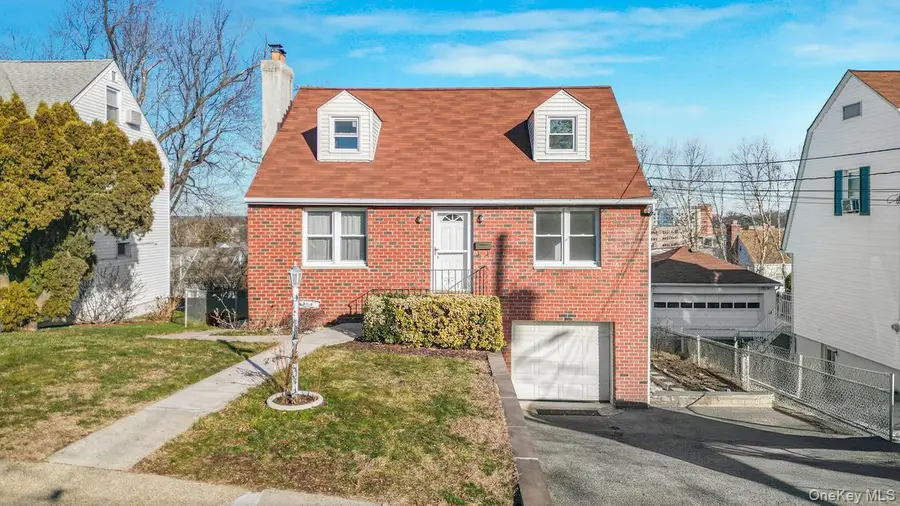 54 Staunton Street, Yonkers, NY 10704 - Image #2