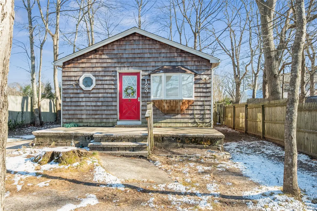 123 Lynbrook Drive, Mastic Beach, NY 11951 - Image #1