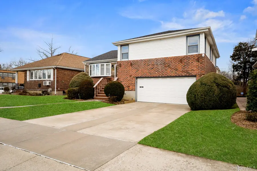 79-09 260th Street, Floral Park, NY 11004 - Image #2