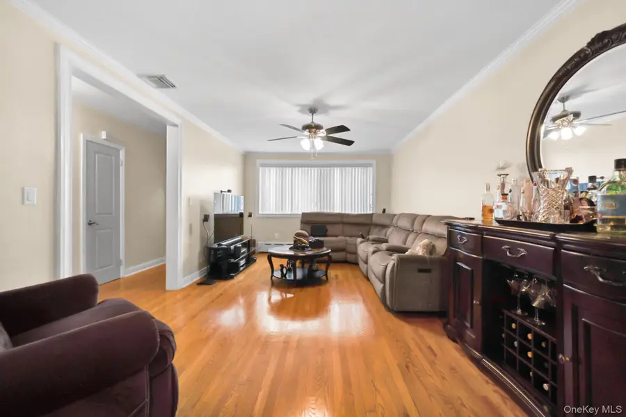 79-09 260th Street, Floral Park, NY 11004 - Image #3