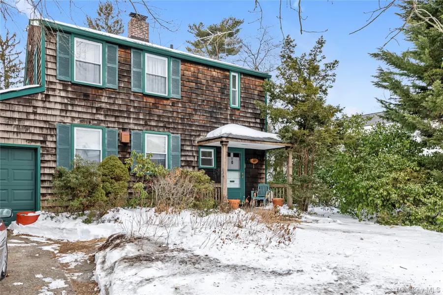 27 Deepdale Parkway, Roslyn Heights, NY 11577 - #2