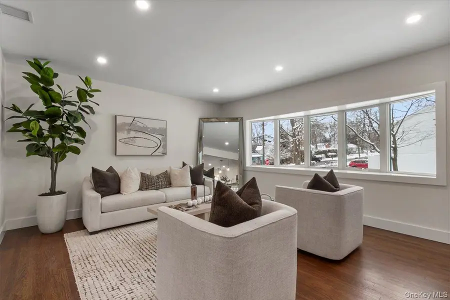 331 Alta Vista Drive, Yonkers, NY 10710 - Image #2