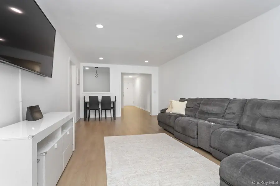 450 Pelham Road #1C, New Rochelle, NY 10805 - Image #3