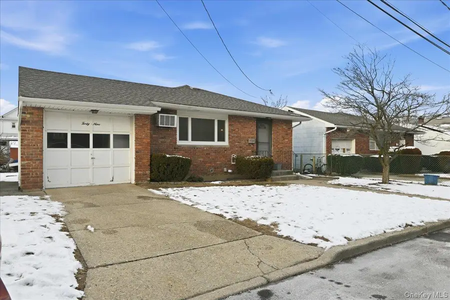 49 Atlantic Avenue, Carle Place, NY 11514 - Image #2