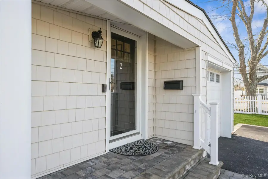 2 Udalia Road, West Islip, NY 11795 - #3