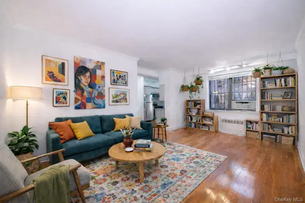 245 Bennett Avenue #1A, New York (Manhattan), NY 10040