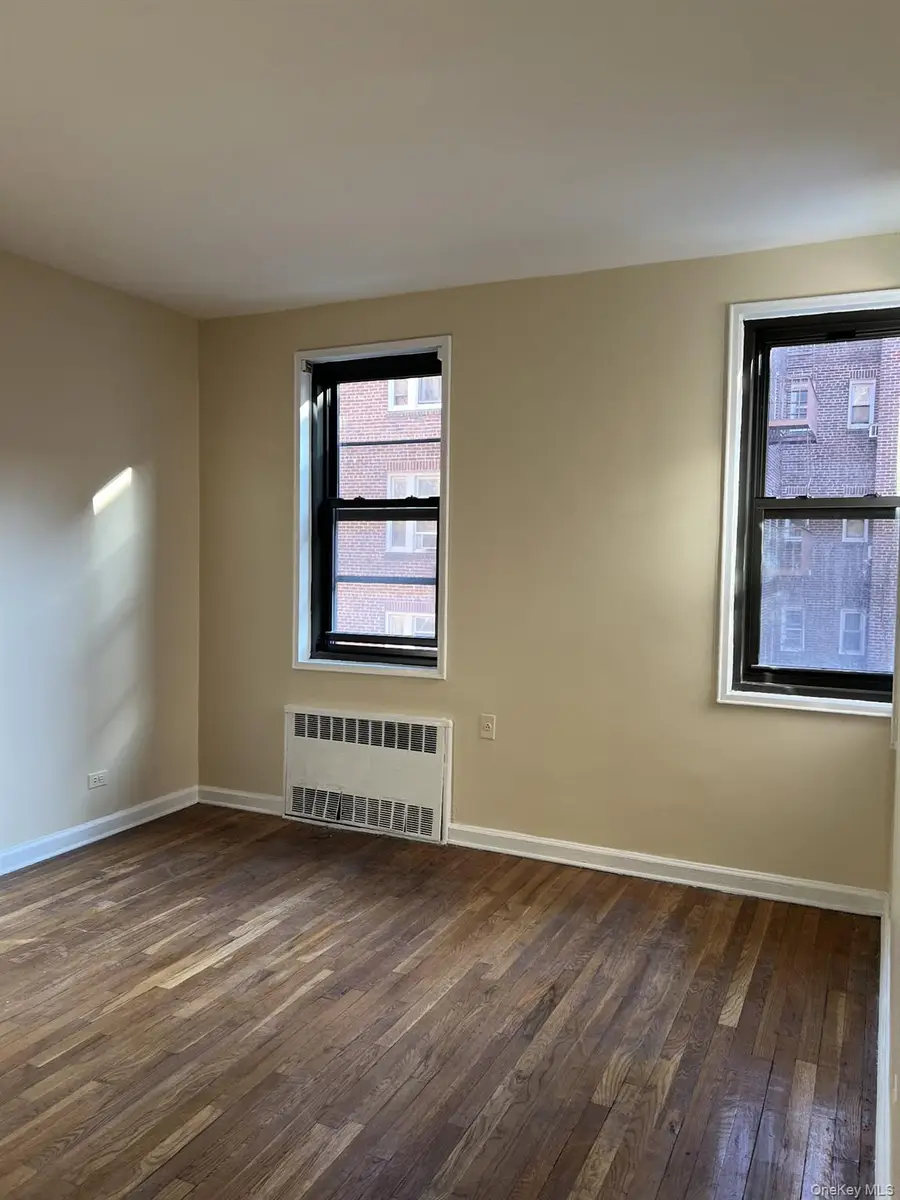 69-60 108th Street #418, Forest Hills, NY 11375 - #2