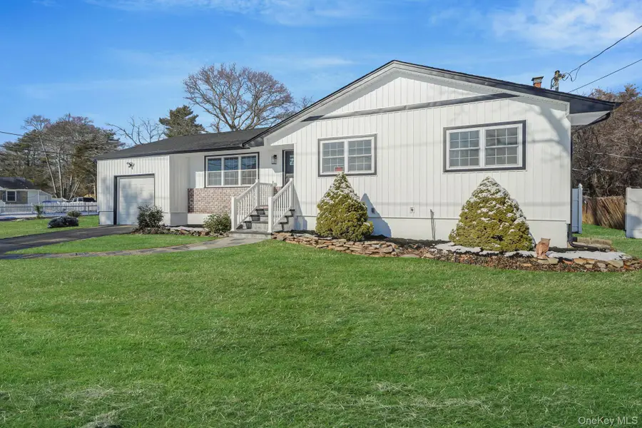 45 Oaklawn Avenue, Farmingville, NY 11738 - Image #2
