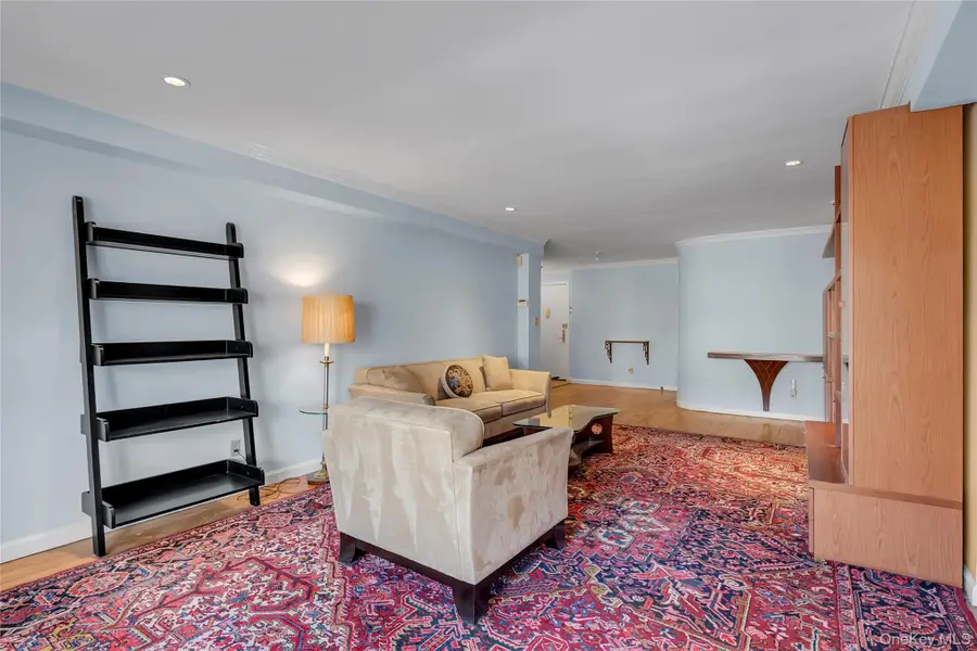 20 Canterbury Road #2C, Great Neck, NY 11021 - #2