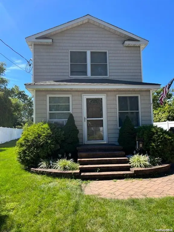 104 Hawthorne Avenue, West Babylon, NY 11704 - #2