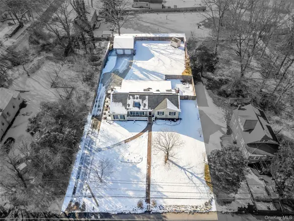 110 Dare Road, Selden, NY 11784