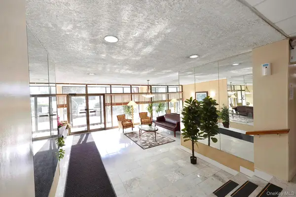 85 S Centre Ave #A20, Rockville Centre, NY 11570