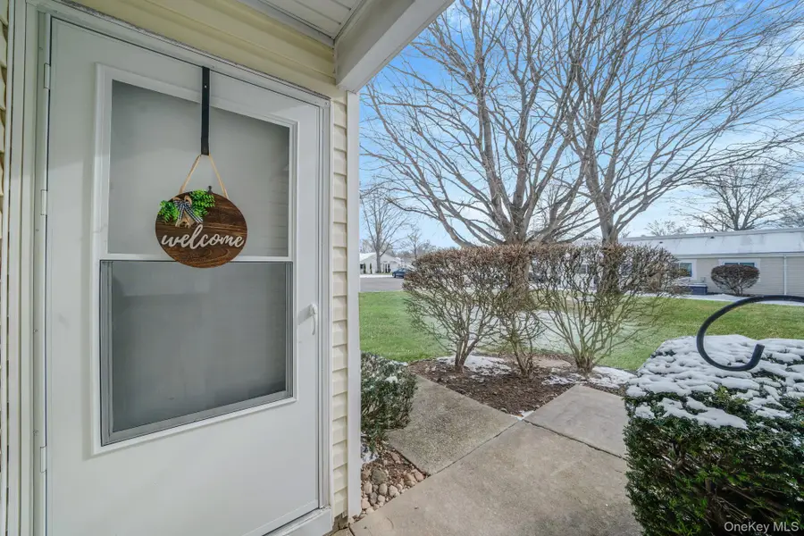 1107 Cabot Court N, Saint James, NY 11780 - Image #2