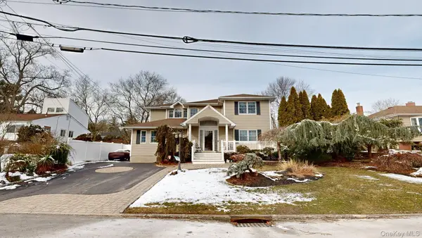 6 Bea Street, Lake Grove, NY 11755