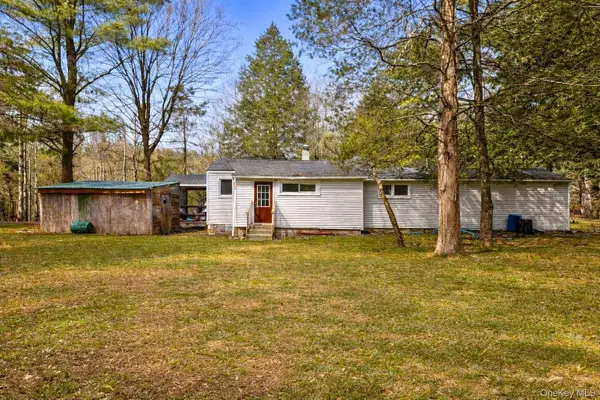 40 Potic Creek Road, Call Listing Agent, NY 12051