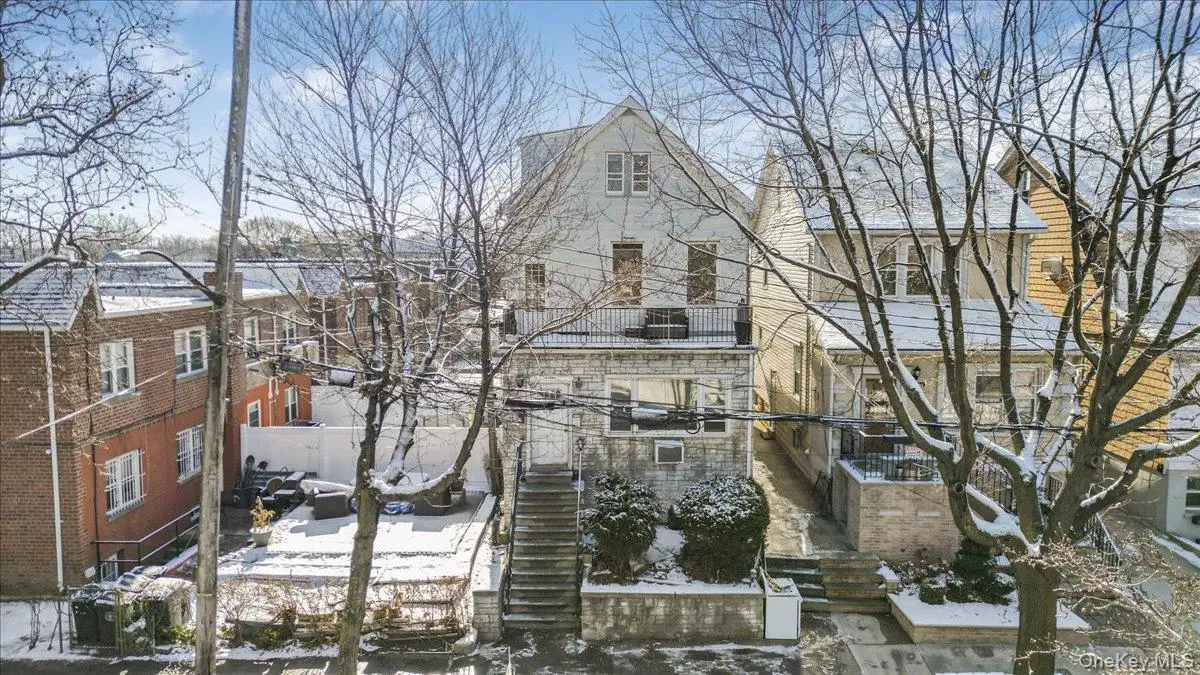 3076 Lasalle Avenue, Bronx, NY 10461 - #1