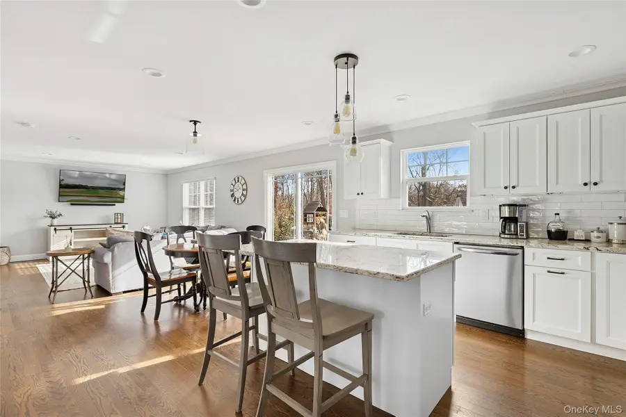 3 Lincoln Avenue, Manorville, NY 11949 - Image #3