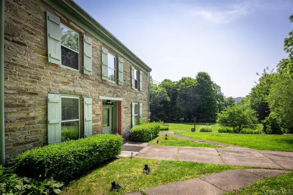 668 N Chodikee Lake Road, Highland, NY 12528