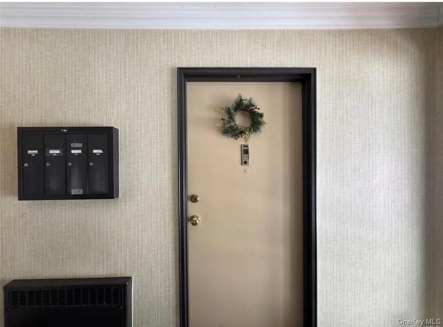 313 Main Street #B, Roslyn, NY 11576 - Image #2