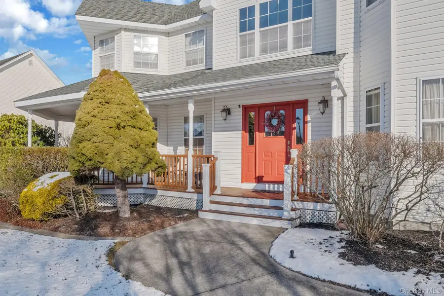 5 Old Neck Court, Manorville, NY 11949 - #2