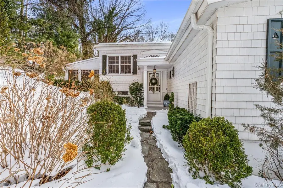 20 Harborview Drive, Northport, NY 11768 - Image #3