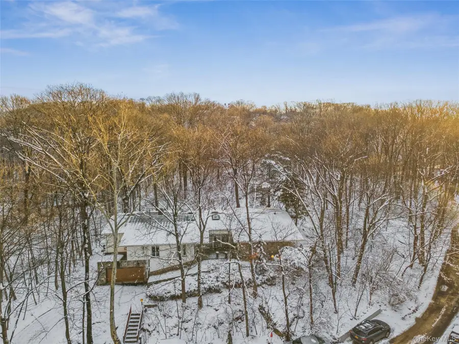 383 254th Street, Bronx, NY 10471 - Image #2