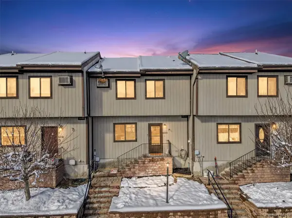 7308 Chelsea Cove N, Hopewell Junction, NY 12533