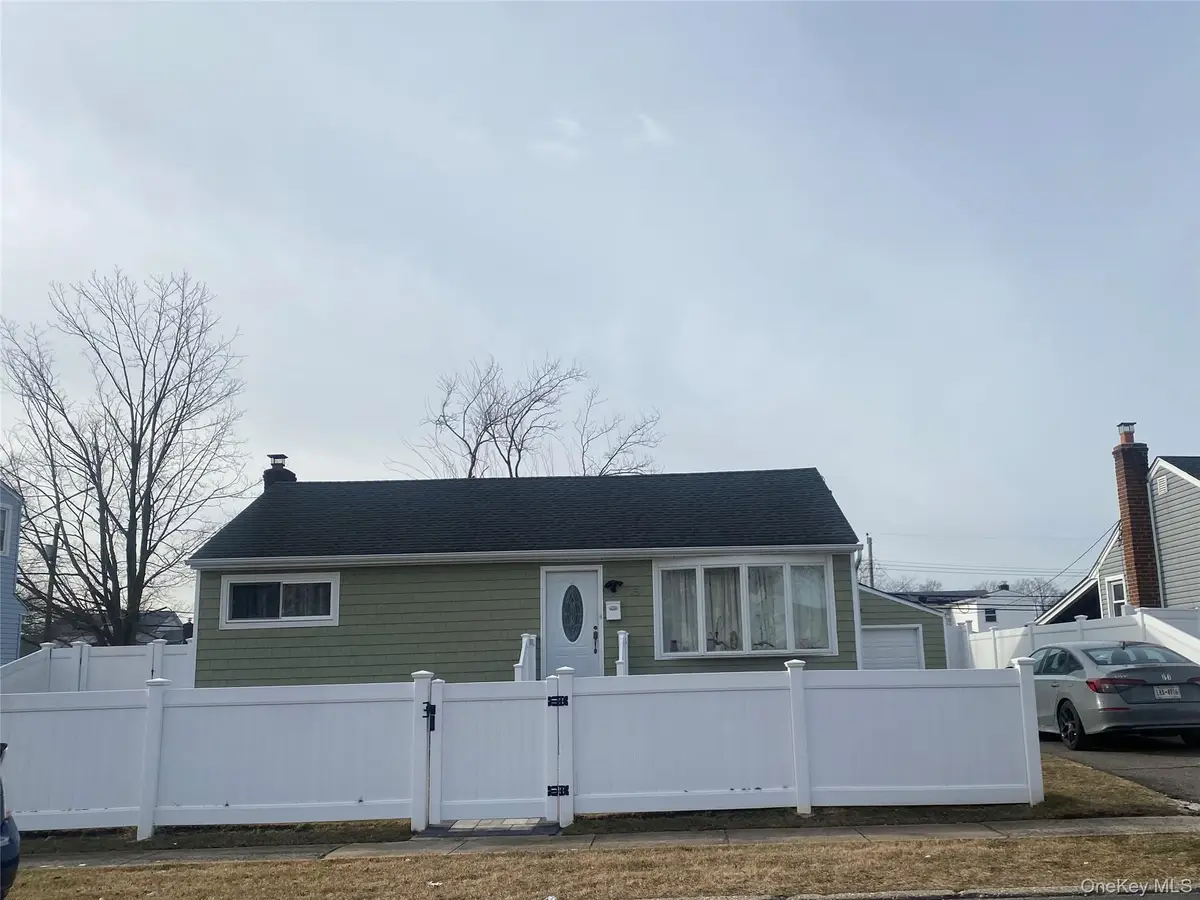 15 Penndale Drive, Amityville, NY 11701 - #1