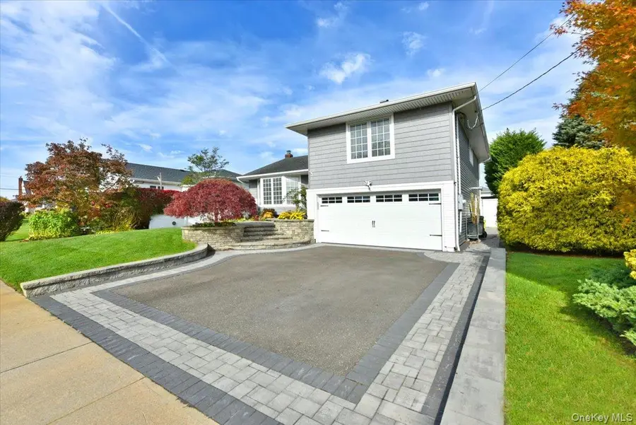 72 Narwood Road, Massapequa, NY 11758 - Image #3