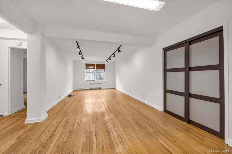 2080 Barnes Avenue #4E, Bronx, NY 10462 - #3