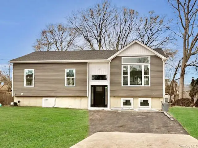 10 Amarr Drive, Shirley, NY 11967 - Image #3