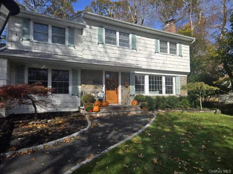 7 Flamingo Drive, Smithtown, NY 11787 - Image #2