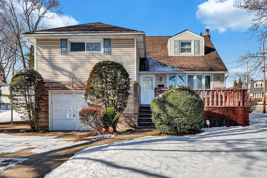 94 Joan Court, Elmont, NY 11003 - Image #2