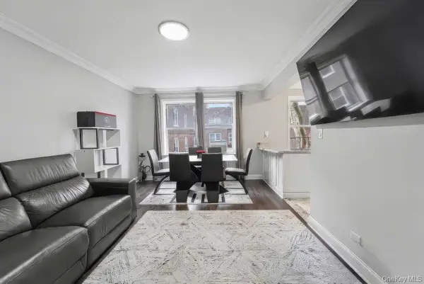 141-35 78th Road #2-M, Kew Garden Hills, NY 11367