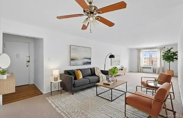 6601 burns street Burns #3V, Rego Park, NY 11374