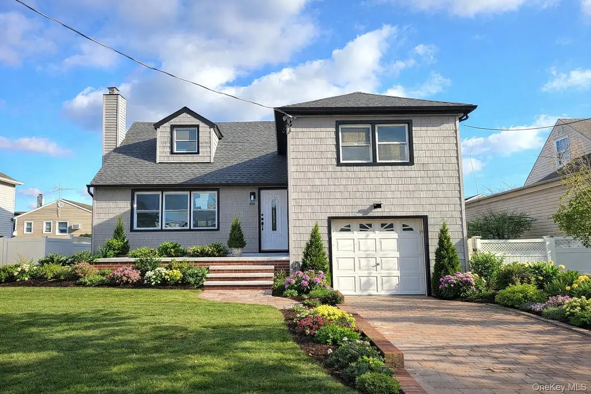 258 Jefferson Avenue, Island Park, NY 11558 - Image #1