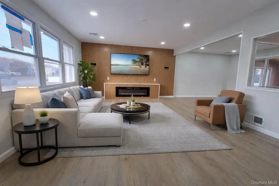 258 Jefferson Avenue, Island Park, NY 11558 - Image #2