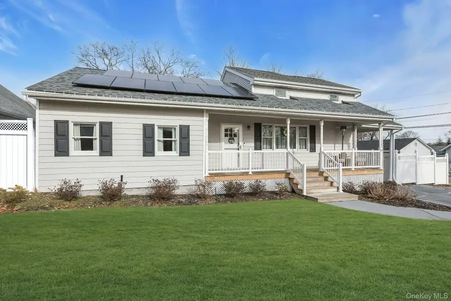 37 Weichers Avenue, Ronkonkoma, NY 11779 - Image #2