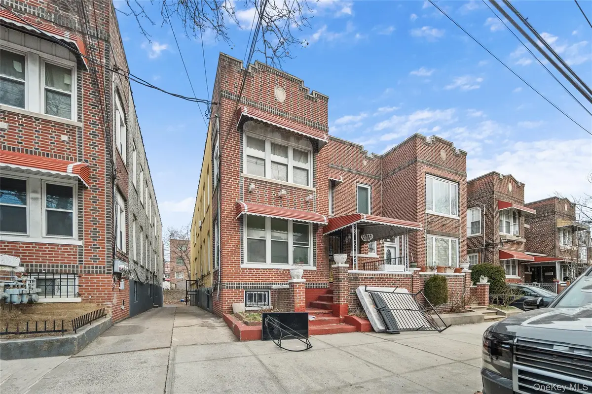 3348 Fenton Avenue, Bronx, NY 10469 - Image #1
