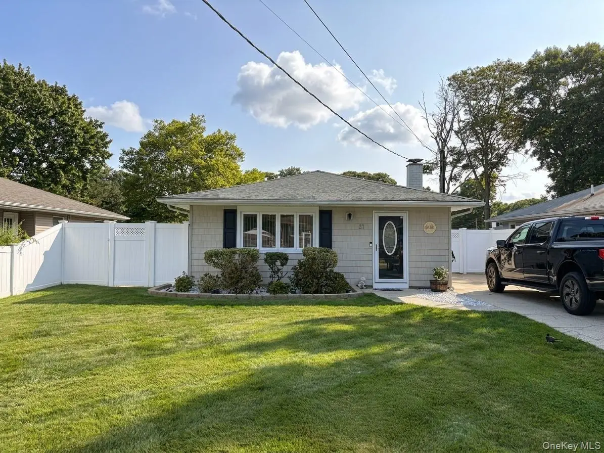 31 Brushwood Drive, Shirley, NY 11967 - #1