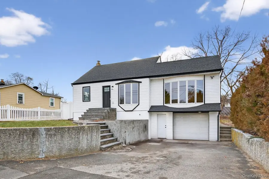 52 S 21st Street, Wyandanch, NY 11798 - Image #2