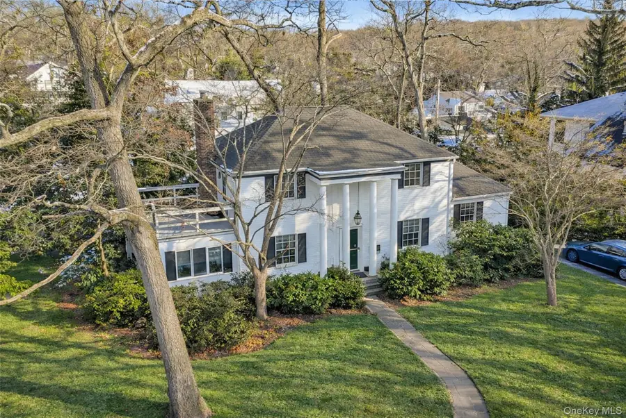 61 Squirrel Hill Road, East Hills, NY 11577 - Image #2