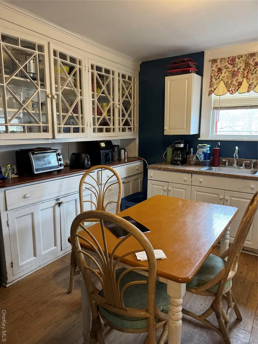 57 2nd Avenue, Bay Shore, NY 11706 - Image #3