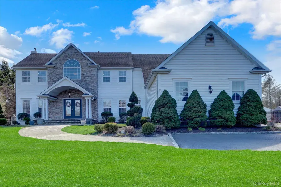 92 Sweetgum Lane, Miller Place, NY 11764 - #2