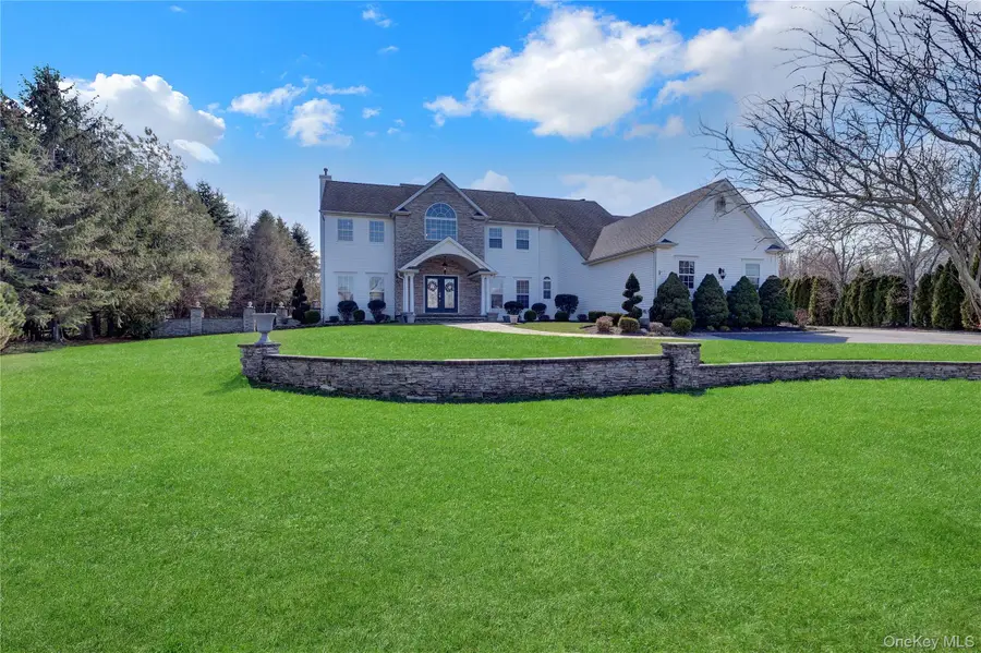 92 Sweetgum Lane, Miller Place, NY 11764 - #3