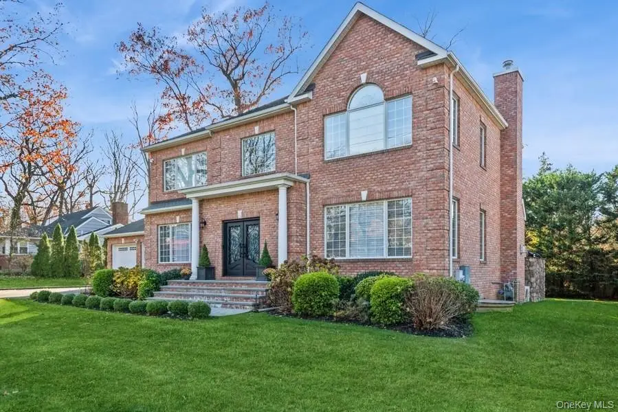 26 The Hemlocks, Roslyn Estates, NY 11576 - Image #2