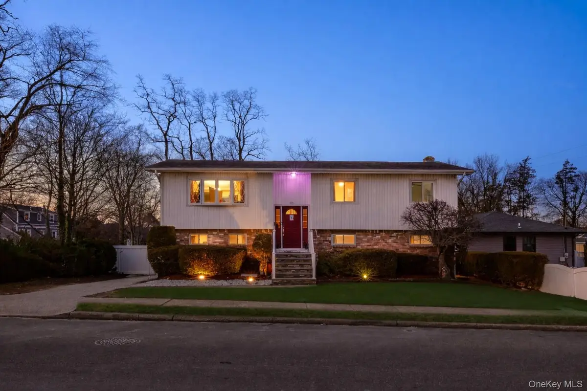 85 Bedford Avenue, Freeport, NY 11520 - Image #1